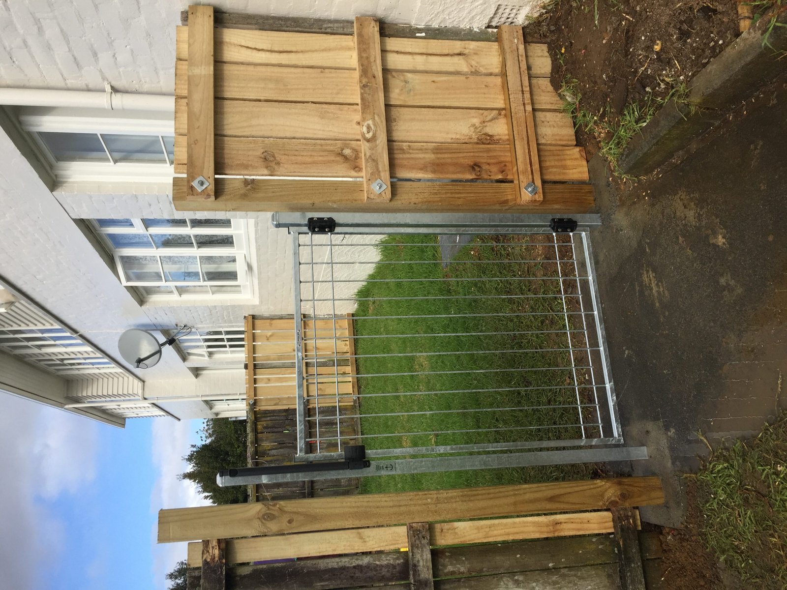 Timber fence project north shore