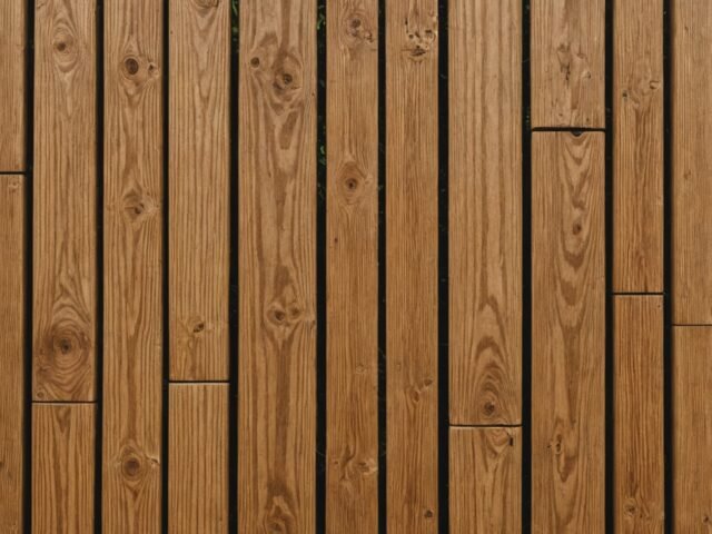 Square vs Round 100x100mm Timber Fence Posts: Auckland Guide